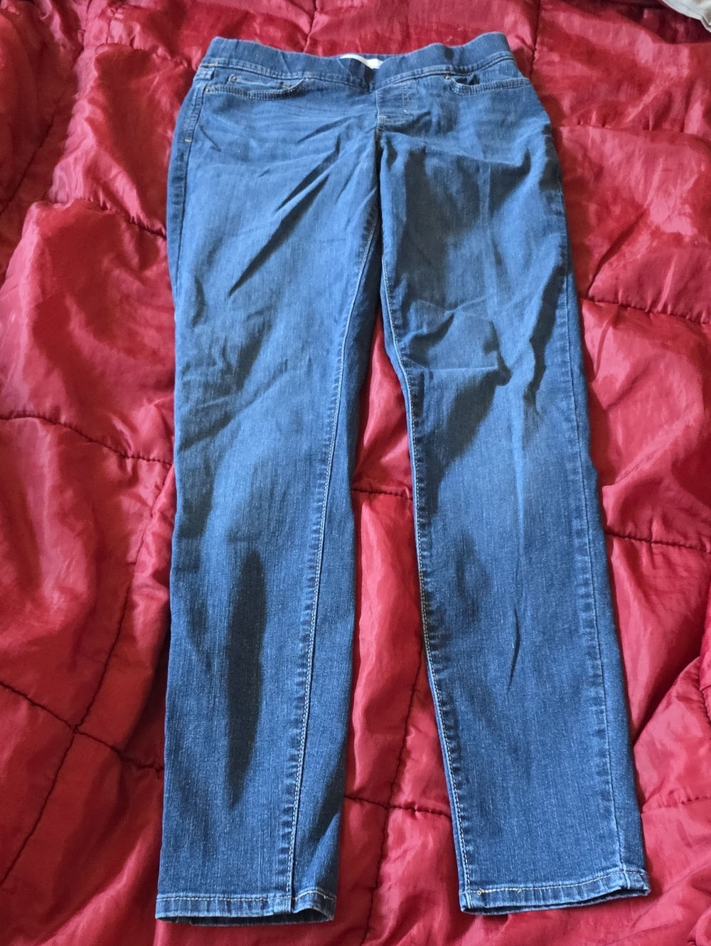NWOT Levi's Pull On Skinny Jeans